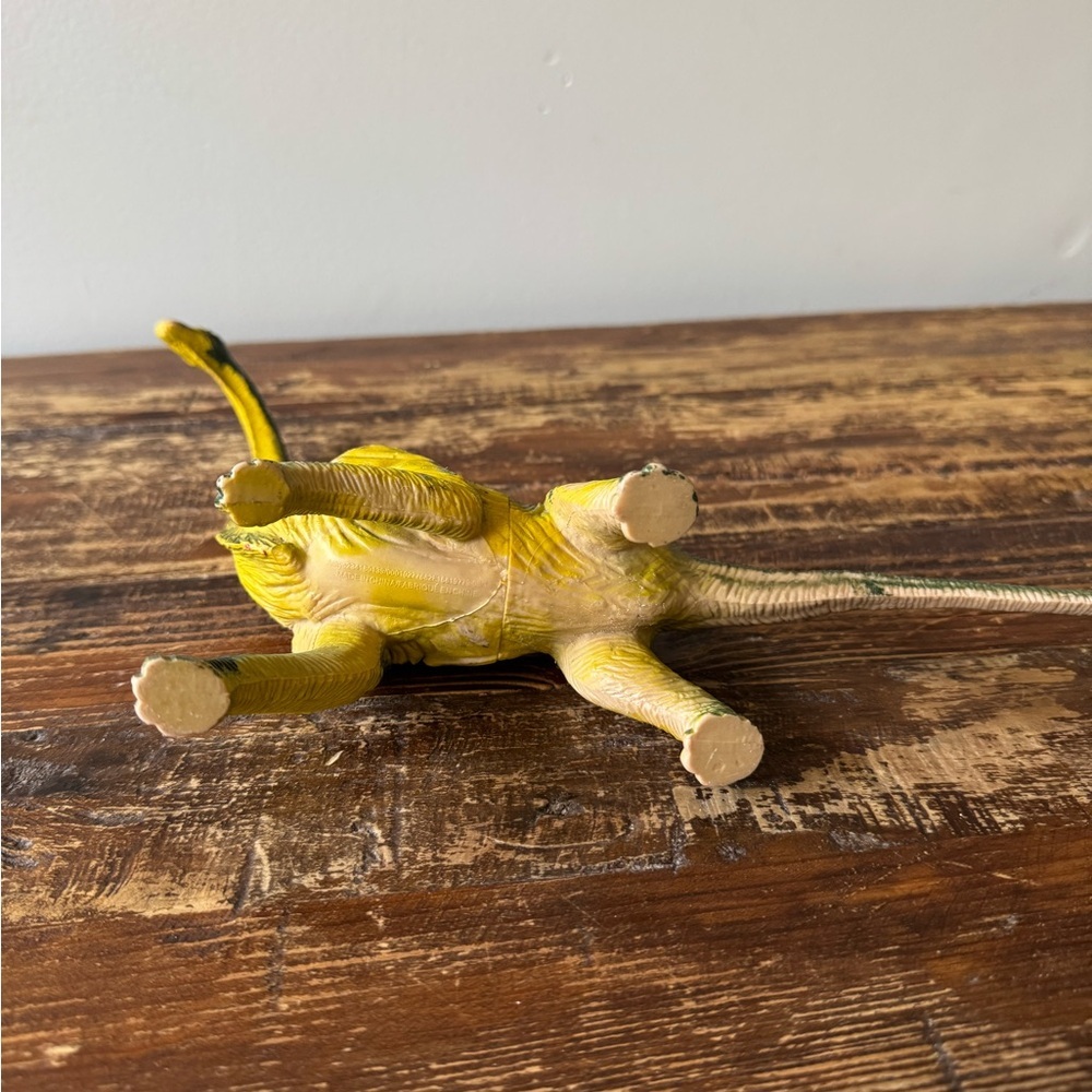 Brachiosaurus Dinosaur Toy - Picture 6 of 6